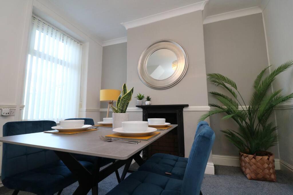 2 Bedroom Characterful House Lancaster Dış mekan fotoğraf